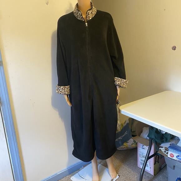 Women Sleep Robe Large Soft Fleece Nightgown Black Animal Print Zip Front Cozy - Picture 7 of 9